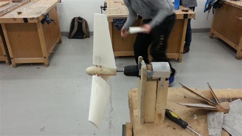 Building a Wind Turbine 的图像结果