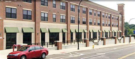 931 E Market St, Akron, OH 44305 | Crexi.com