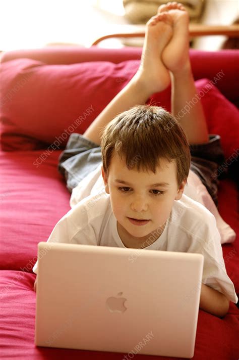 Computer Use in Please Pic 的图像结果