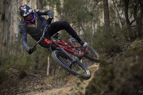 YT Mob Returns - Picks up Jack Moir for Enduro | MTB-MAG.COM