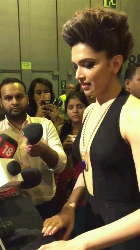 Deepika Padukone at IIFA Rocks 2016 - Photos,Images,Gallery - 43652