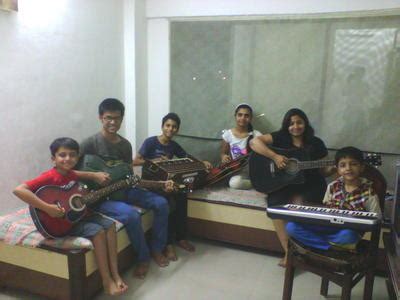 Guitar, Keyboard, Singing , Harmonium - Music Classes In Adajan Surat ...