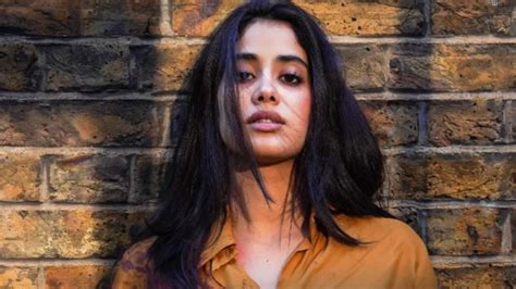 Ulajh Box Collection Day 2: Janhvi Kapoor-Starrer Shows Little Growth ...