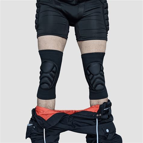 The 7 Best Knee Pads For Snowboarding | Ultimate Protection!