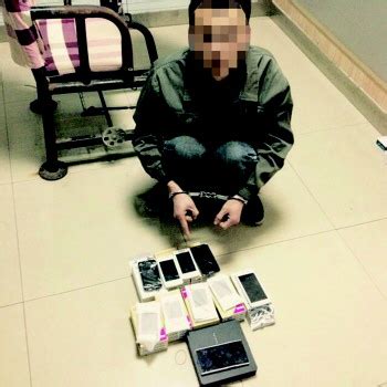 一男子连偷带骗卷走8部手机，隔天就被上海民警抓获_凤凰网视频_凤凰网