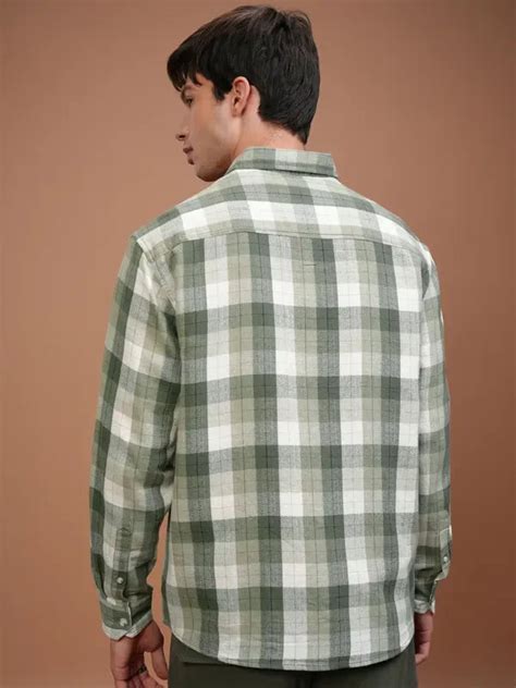Highlander Men Off White Checked Oversized Fit Casual Shirt – Bee Young ...