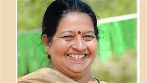 ഉമാ തോമസ് എംഎൽഎ ഒന്നാം നിലയിൽ നിന്ന് താഴെ വീണു; ഗുരുതര പരിക്ക്|Uma ...