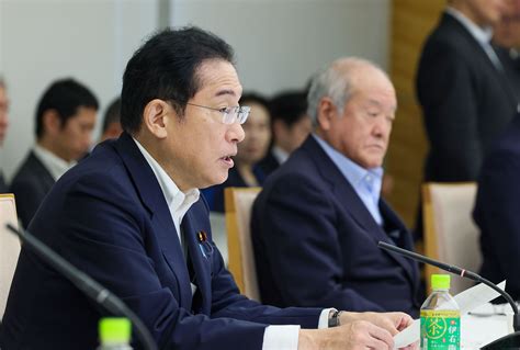 政治 的图像结果