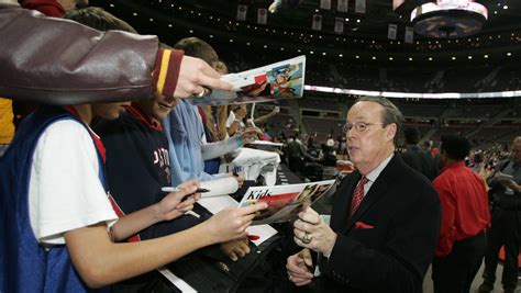 Detroit Pistons announcer George Blaha to have heart procedure