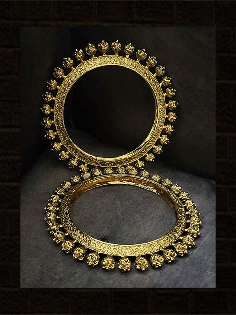 Set of two non openable self design pacheli with flower top design ...