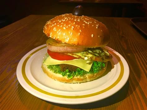 KANORA LAKE RESORT (Maharagama) - Specialty Resort Reviews, Photos ...