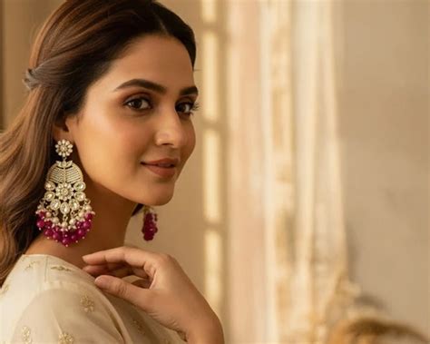 Buy Ethnic Jewellery Online at Best Prices on Ishhaara