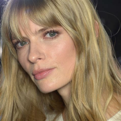 How to deal with frizzy hair. – Pro Blo Group