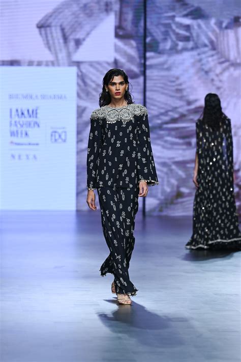 Black Floret Tunic & Pants – Bhumika Sharma
