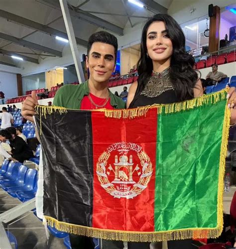 Afghan 'mystery girl' Wazhma Ayoubi's pictures take over the internet ...
