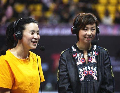 图文：张怡宁现身世乒赛赛场 在看台上遇到了谁-搜狐体育
