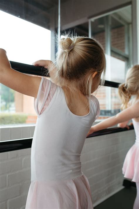 CALENDAR — WESTSIDE DANCE