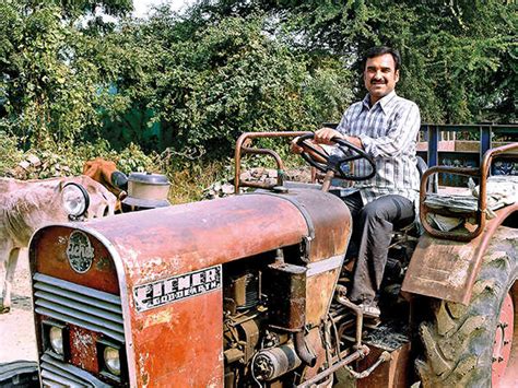 Watch Popular Children Hindi Nursery Rhyme 'Kalu Madari Aya' for Kids ...