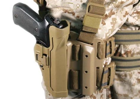 Corps' new pistol holster called dangerous