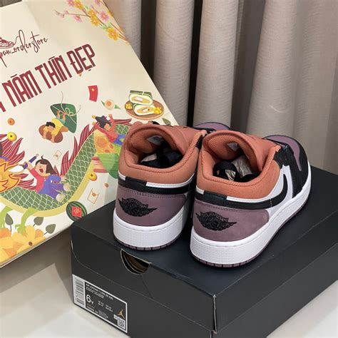 Giày Nike Air Jordan 1 Low SE Sky J Mauve GS FB9908-102