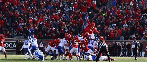 Gallery: Louisville vs NC State – The Crunch Zone