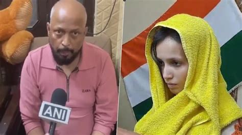 नीले ड्रम वाली मुस्कान के मायके में क्यों लगा 'मकान बिकाऊ' वाला पोस्टर ...