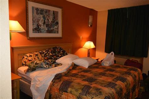 LUXURY INN & SUITES (Forrest City) - Hotel Reviews, Photos, Rate ...