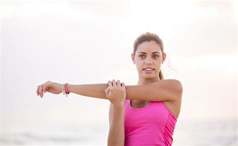 Want Flexible And Pain-Free Back? Try These 4 Simple Stretches For A ...