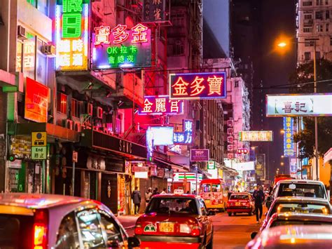 Hong Kong neon lights—the nostalgic side of the city | TimesTravel