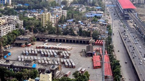 Maharashtra bandh: Stone pelting affects BEST bus services, trains run ...