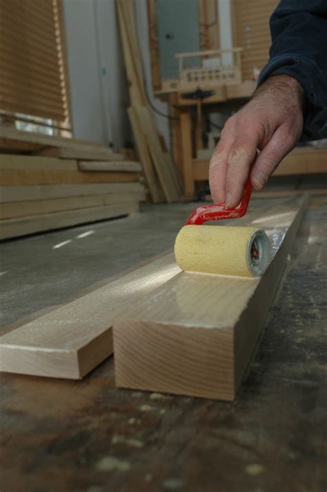 How to Make Your Own Stair Railing With a Router - Baileylineroad