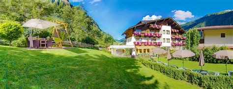 HOTEL CHRISTOPH (Neustift im Stubaital) - Hotel Reviews, Photos, Rate ...