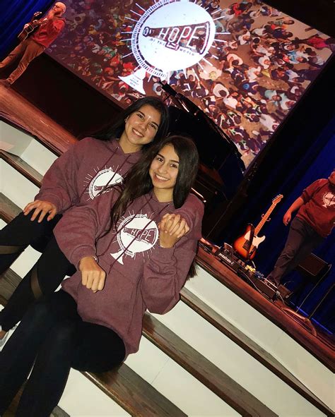 Mabel Summers (@mabelsiummers) • Instagram photos and videos