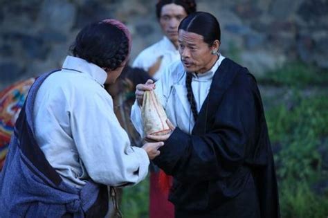 西藏秘密：扎西重回德勒府，这次回来就是报仇的，帕甲你的好日子到头了！_腾讯视频