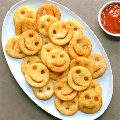 Potato Smiley Faces 16,100+ Potato Smiley Stock Photos, Pictures
