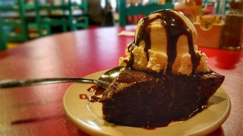 CINCY'S DOWNTOWN, Greensboro - Restaurant Reviews, Phone Number ...