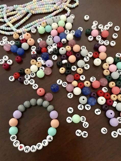 Kids Jewelry Making 的图像结果