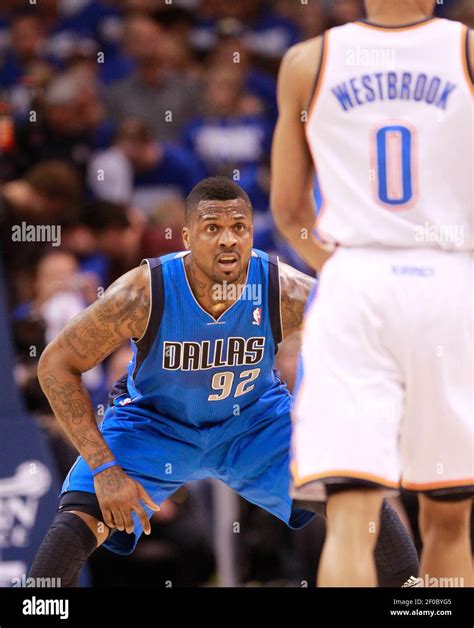 Dallas Mavericks' DeShawn Stevenson (92) defends Oklahoma City Thunder ...