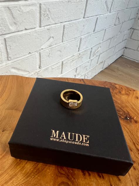 18K Cora Diamond Ring - Maude