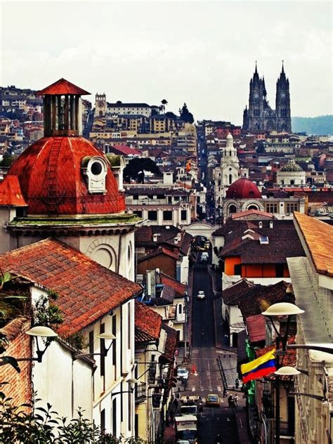 Ecuador Tour Place | Best Tourist Place to visit in Ecuador | HelloTravel