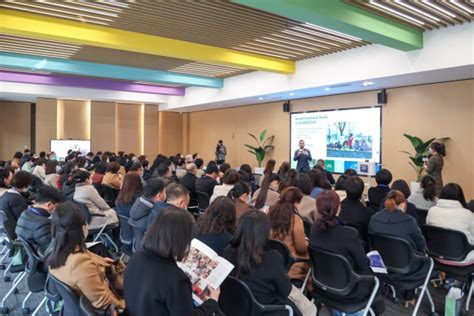 百余名校长到访郑东新区西亚斯外籍人员子女学校 齐聚一堂共探国际教育新发展_中华网