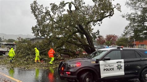 Bay Area storm will bring days of dangerous weather. Here’s a timeline of impacts Vector Art