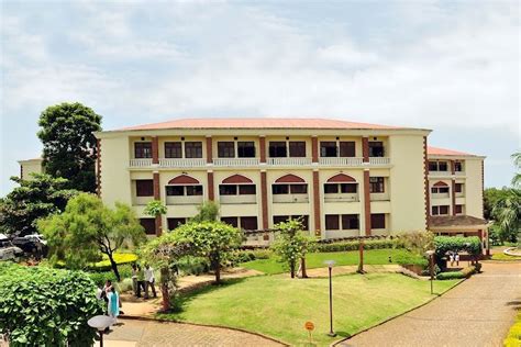 Yenepoya Medical College Fees Structure & Courses 2026, Mangalore ...