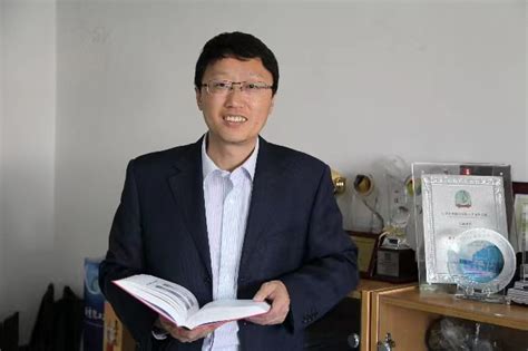 北化大张立群教授主编的国家重点图书《橡胶纳米复合材料：基础与应用》正式出版_中国聚合物网科教新闻