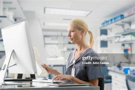 Nurse at Computer 的图像结果