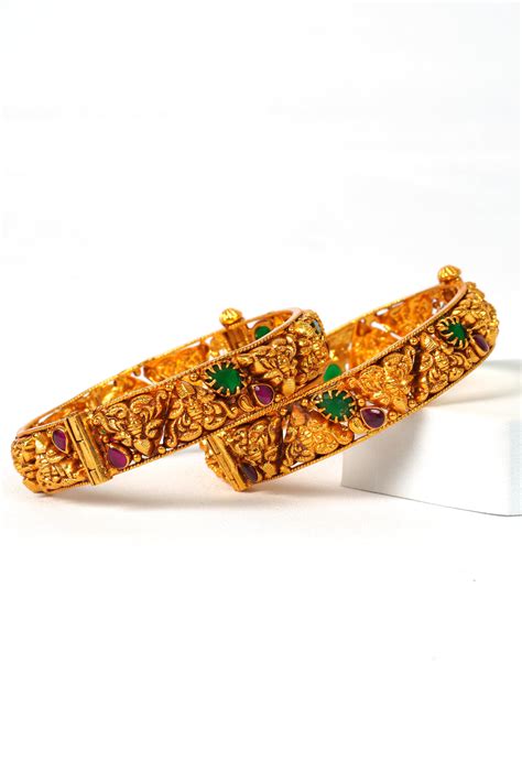 TRADITIONAL WEAR BANGLES – Coswan