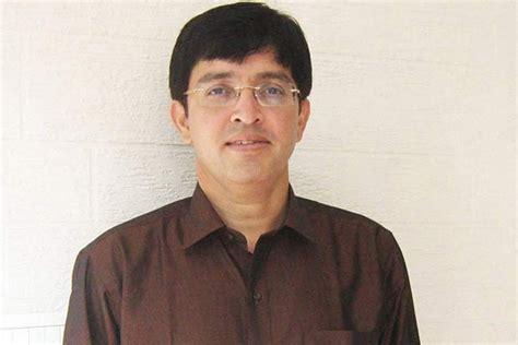 Officials discuss ways to ease curbs from today