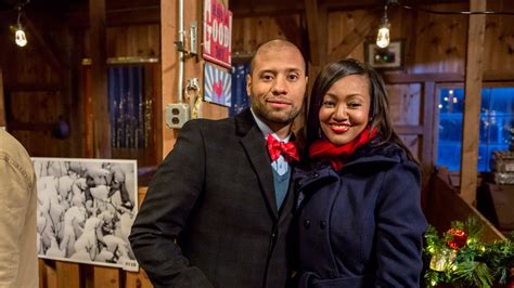 Romance at Reindeer Lodge (2017) - AZ Movies