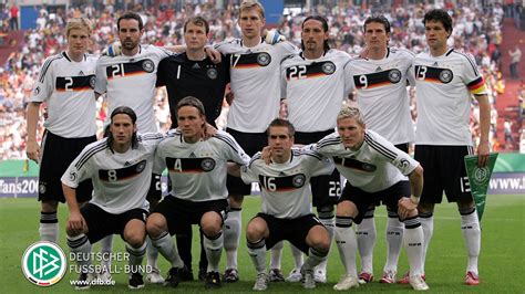 谁能提供德国足球队每名队员的照片和资料-德国足球队照片资料