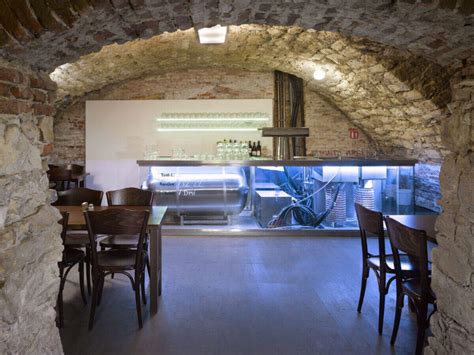 Lokal U Bíle kuzelky, Prague - Get Lokal U Bíle kuzelky Restaurant ...